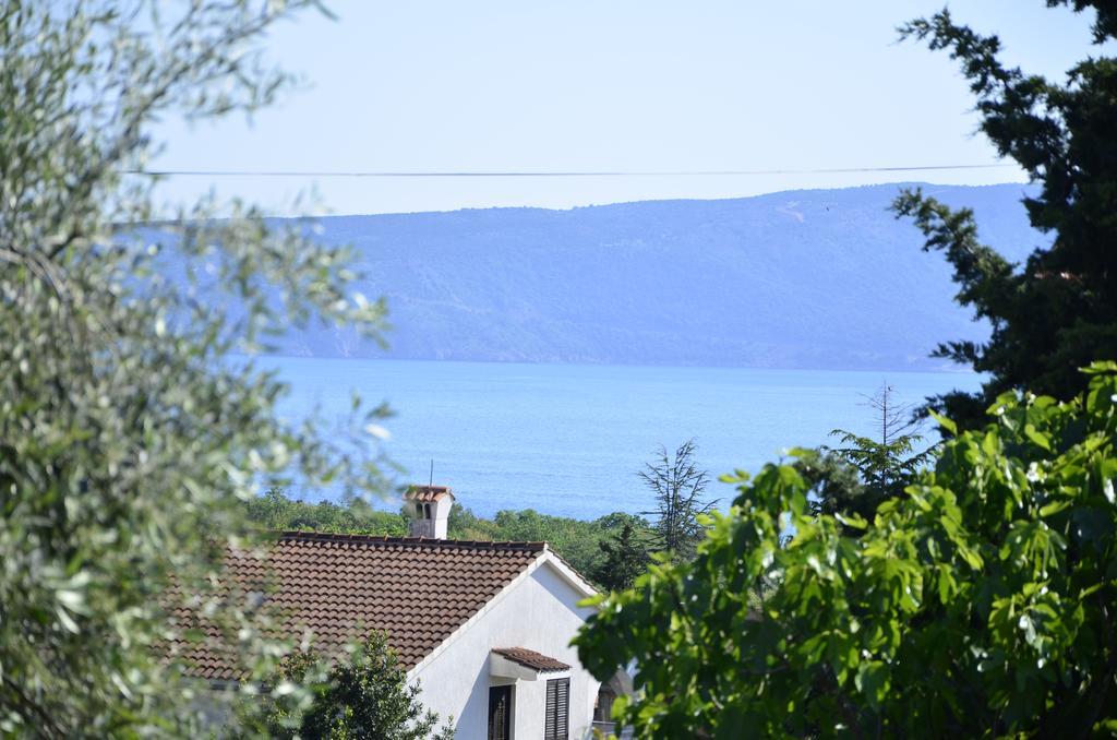 Apartment Anton Pinezići Eksteriør bilde